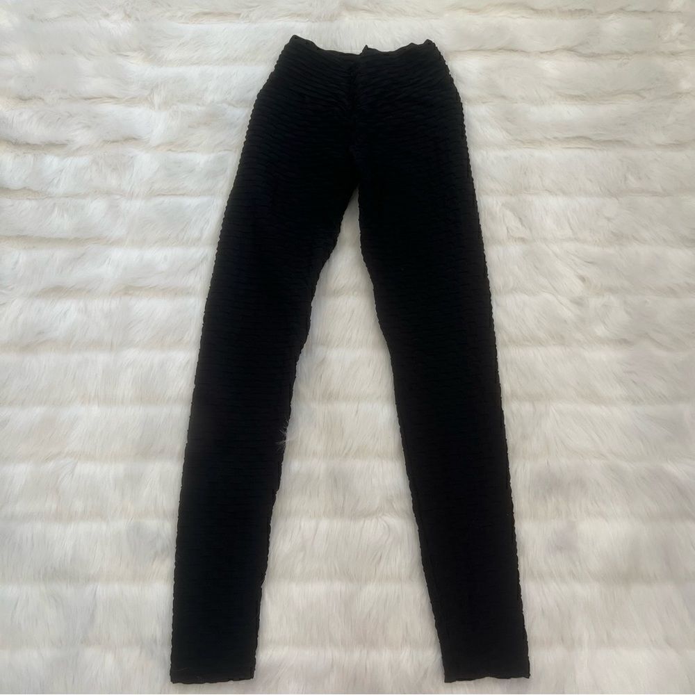 Anti Cellulite Scrunch Black Booty Legging (S) - Picture 13 of 13